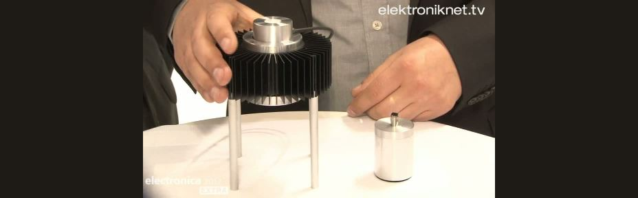 Teelicht bringt LED zum Leuchten